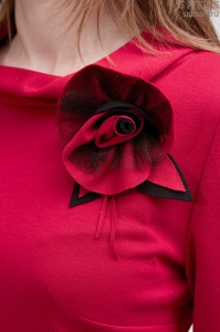 trikotazh-dress-red-with-flower-028